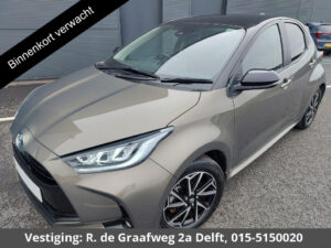 Toyota Yaris 1.5 Hybrid Dynamic Bi-Tone 5d